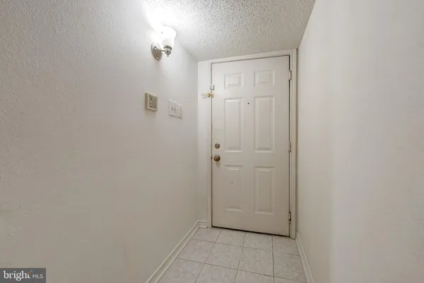 $2,600 | 1539 Lincoln Way, Unit 302B, McLean, VA 22102