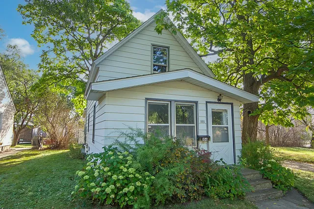 $176,000 | 106 28th Avenue North, St. Cloud, MN 56303