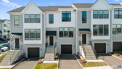 $745,000 | 23 East Cross Trail, Unit 23, Danbury, CT 06810