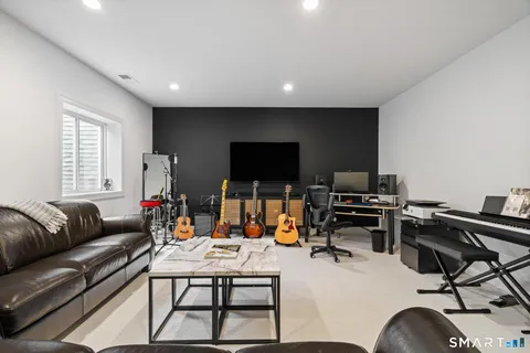 $745,000 | 23 East Cross Trail, Unit 23, Danbury, CT 06810