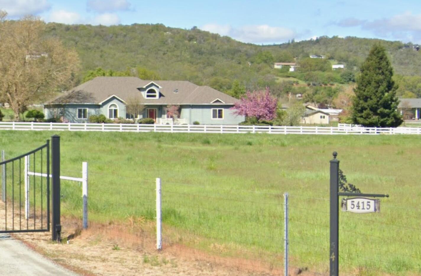 5415 Tolo Road Central Point, OR 97502 - Photo 1 of 1