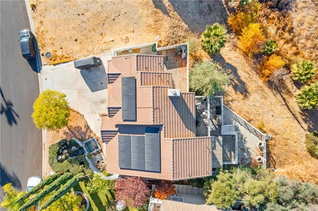 $797,000 | 22920 Green Pine Drive, Canyon Lake, CA 92587