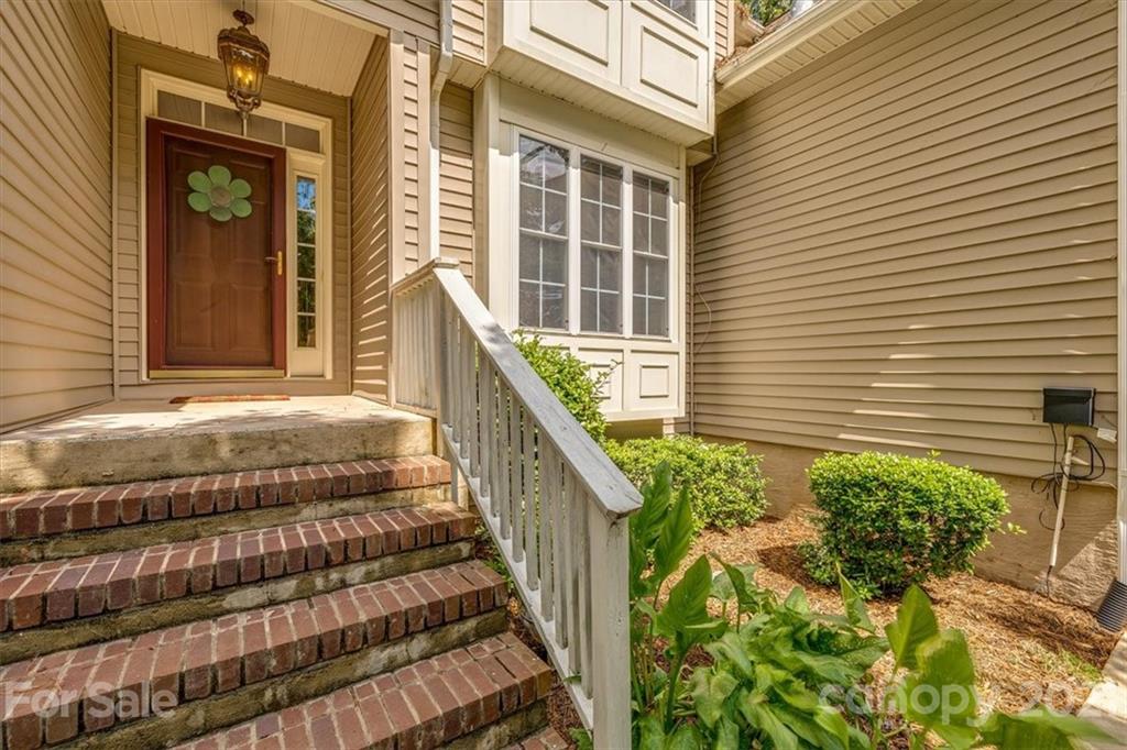 26059 Neptunes Landing Tega Cay, SC 29708 - Photo 11 of 46 Gallery Image 11