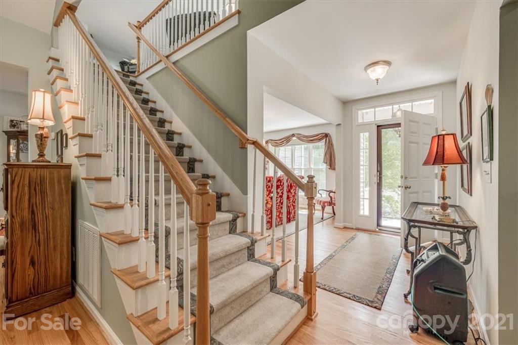 26059 Neptunes Landing Tega Cay, SC 29708 - Photo 12 of 46 Gallery Image 12