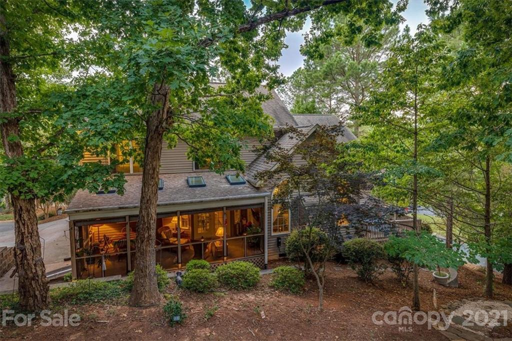 26059 Neptunes Landing Tega Cay, SC 29708 - Photo 3 of 46 Gallery Image 3