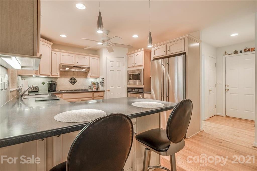 26059 Neptunes Landing Tega Cay, SC 29708 - Photo 23 of 46 Gallery Image 23