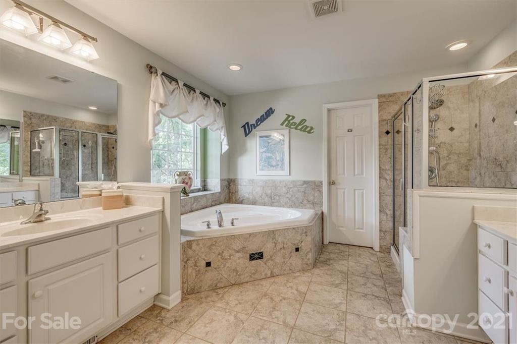 26059 Neptunes Landing Tega Cay, SC 29708 - Photo 29 of 46 Gallery Image 29