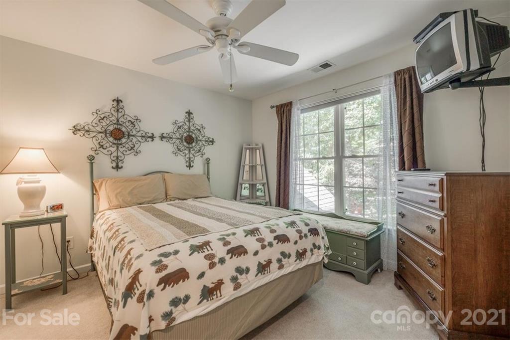 26059 Neptunes Landing Tega Cay, SC 29708 - Photo 37 of 46 Gallery Image 37