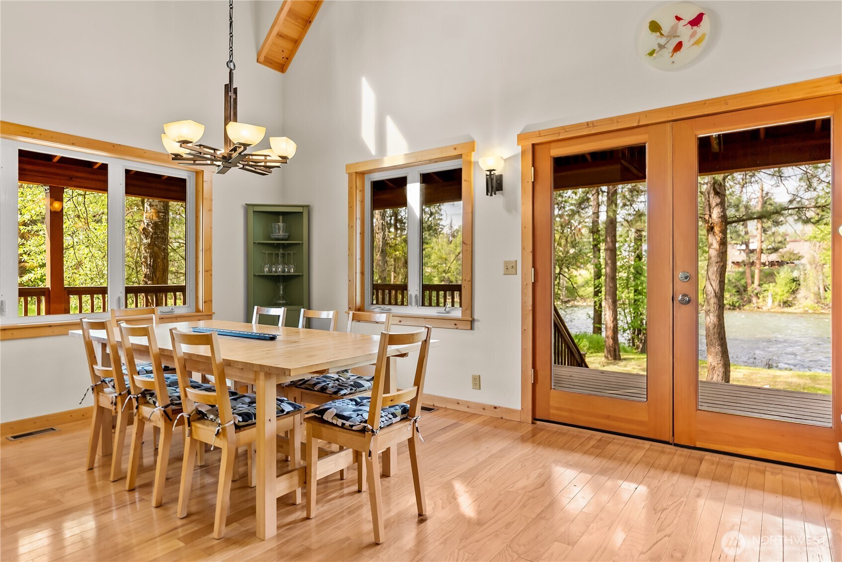 104 Center Street Winthrop, WA 98862 - Photo 11 of 40