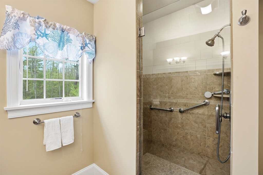 17 Hannah Brook Waye, Unit 9 Marshfield, MA 02050 - Photo 21 of 42
