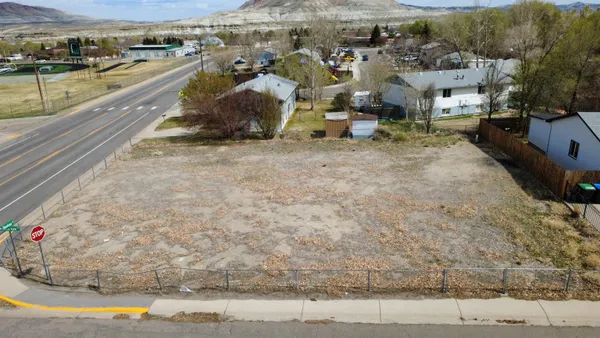 $90,000 | 1010 Mountain View Street, Green River, WY 82935