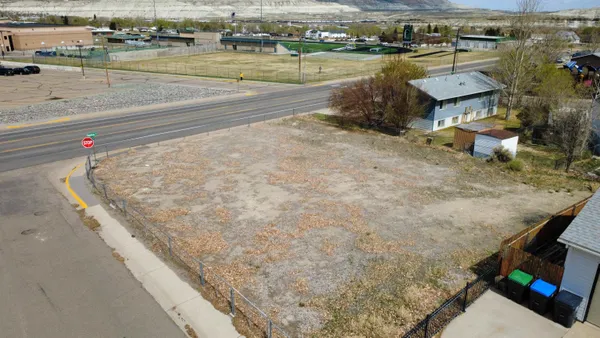 $90,000 | 1010 Mountain View Street, Green River, WY 82935