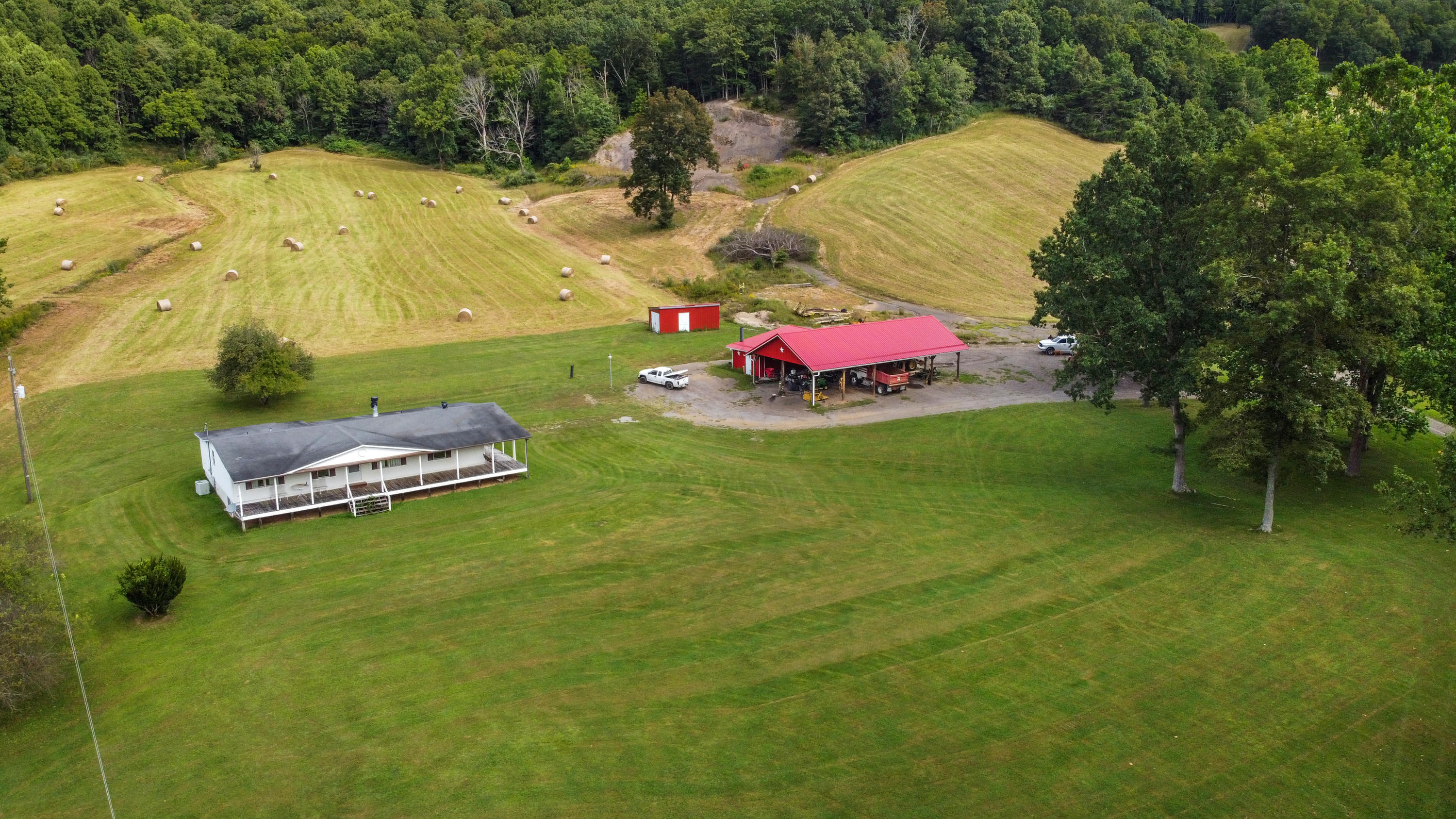 3147 Freestone Valley Road Tannersville, VA 24377 - Photo 15 of 26 14-print-DJI_0173