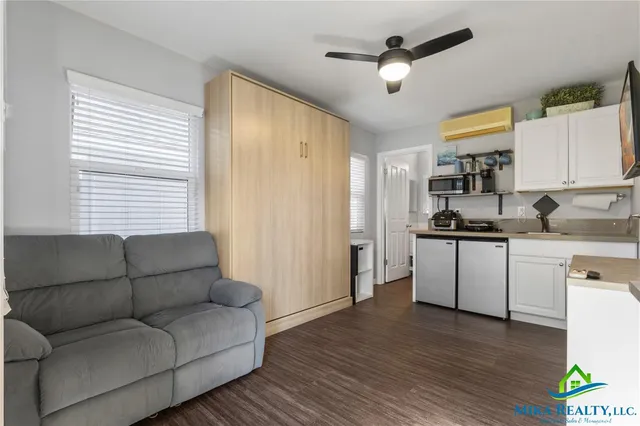 $1,750 | 91-1016 Kaikala Street, Unit B, Ewa Beach, HI 96706