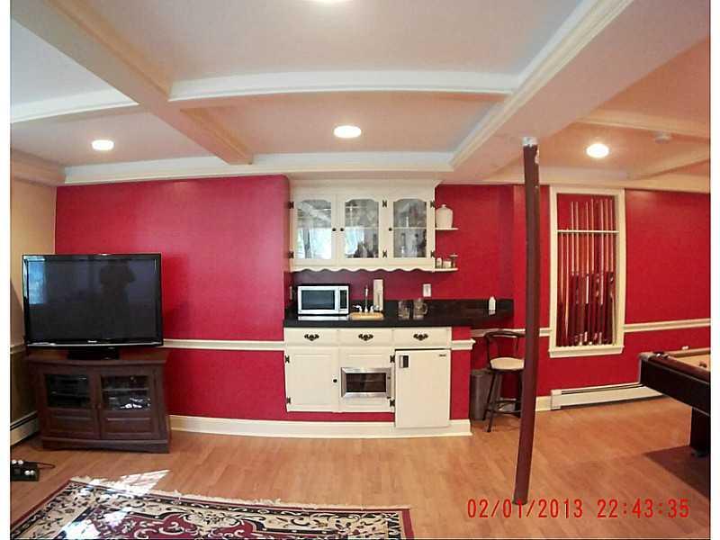 430 Center Road Lebanon, ME 04027 - Photo 20 of 23 Family Room.