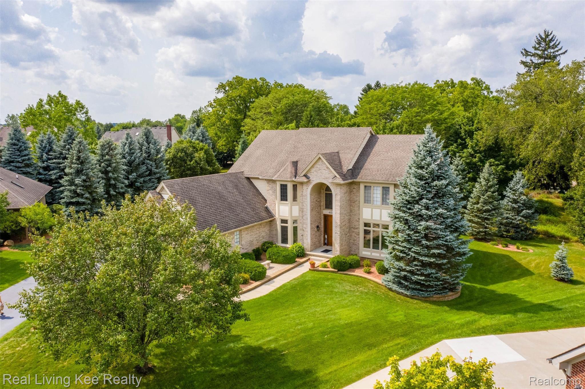 4040 Patricia Court Rochester, MI 48306 - Photo 4 of 38 4040 Patricia Ct-4.jpg