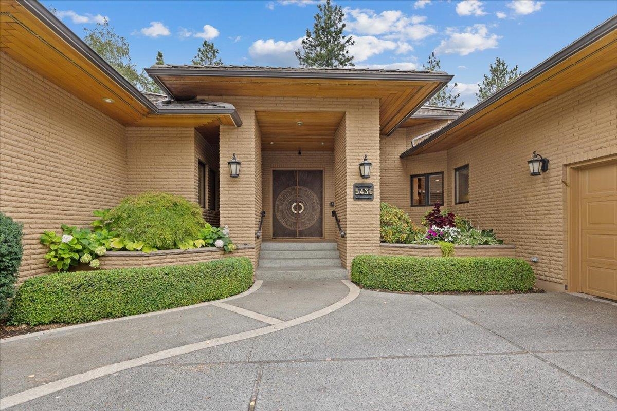 5436 South Quail Ridge Circle Spokane, WA 99223 - Photo 2 of 35 Gallery Image 2