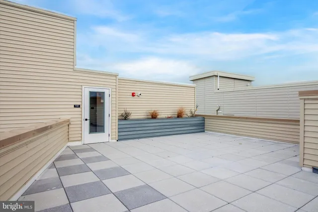 a view of a terrace with sky view