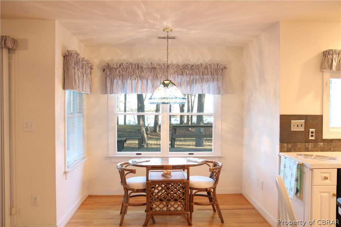 97 Barnes View Lane Kilmarnock, VA 22482 - Photo 8 of 20 Breakfast nook overlooking the creek and bay.