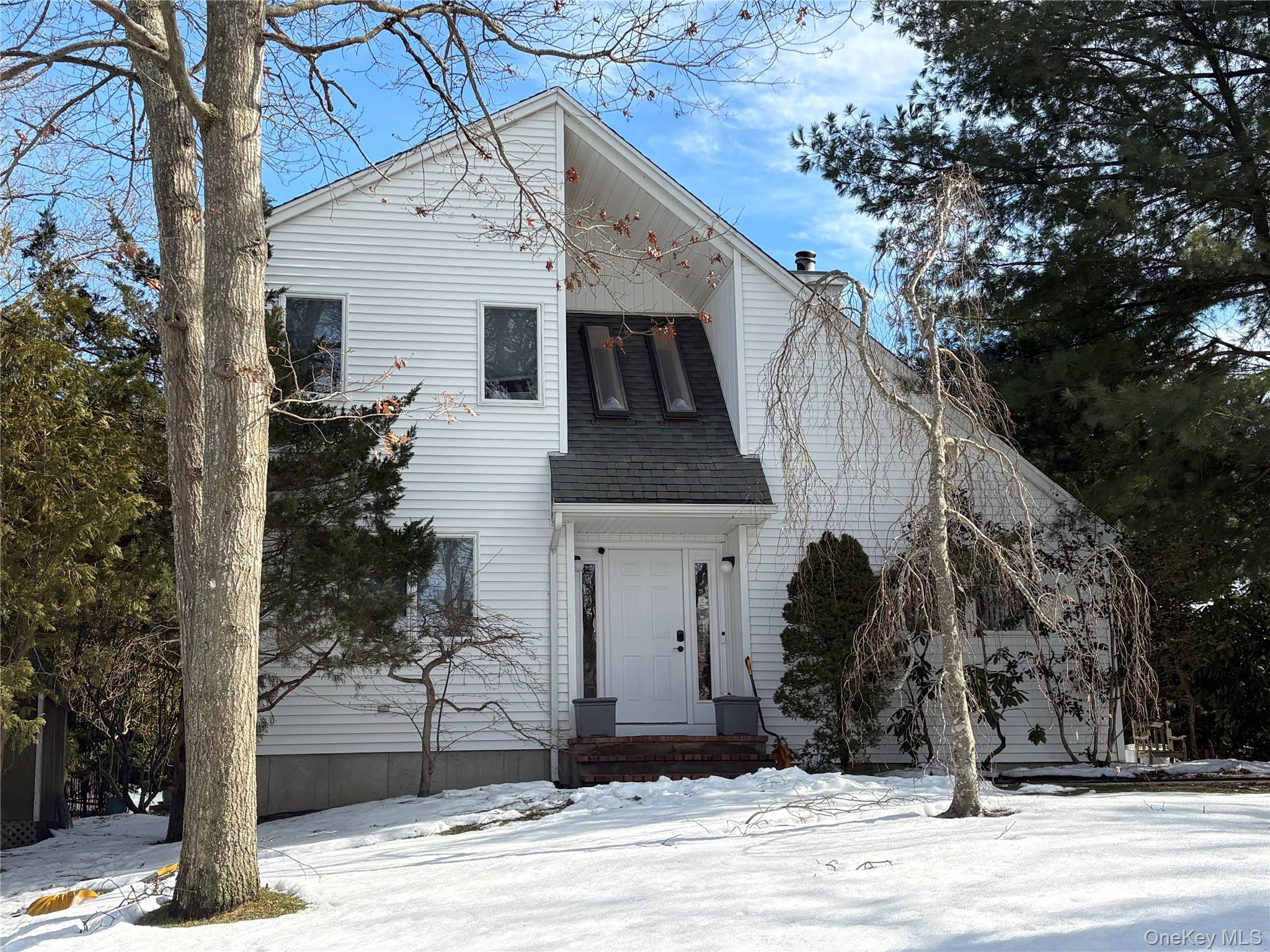 3 Vine Street Hampton Bays, NY 11946 - Photo 1 of 1