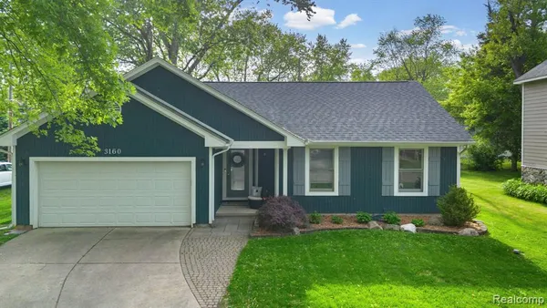 $375,000 | 3160 Mandrake Street, Commerce Township, MI 48382