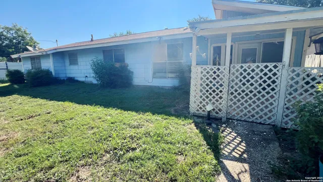 $118,400 | 319 Whitecliff Drive, San Antonio, TX 78227