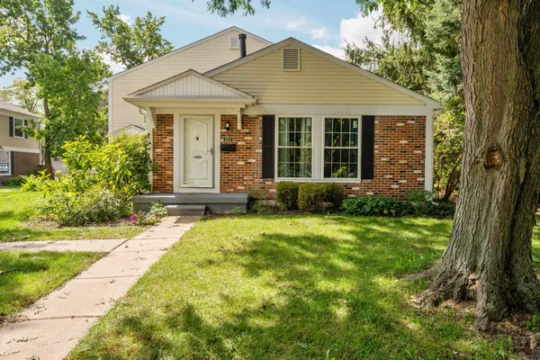 $229,900 | 2653 Fenwick Court, Ann Arbor, MI 48104
