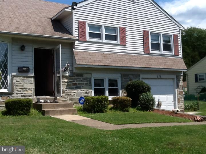 979 Coronet Road Warminster, PA 18974 - Photo 2 of 14 Exterior Front