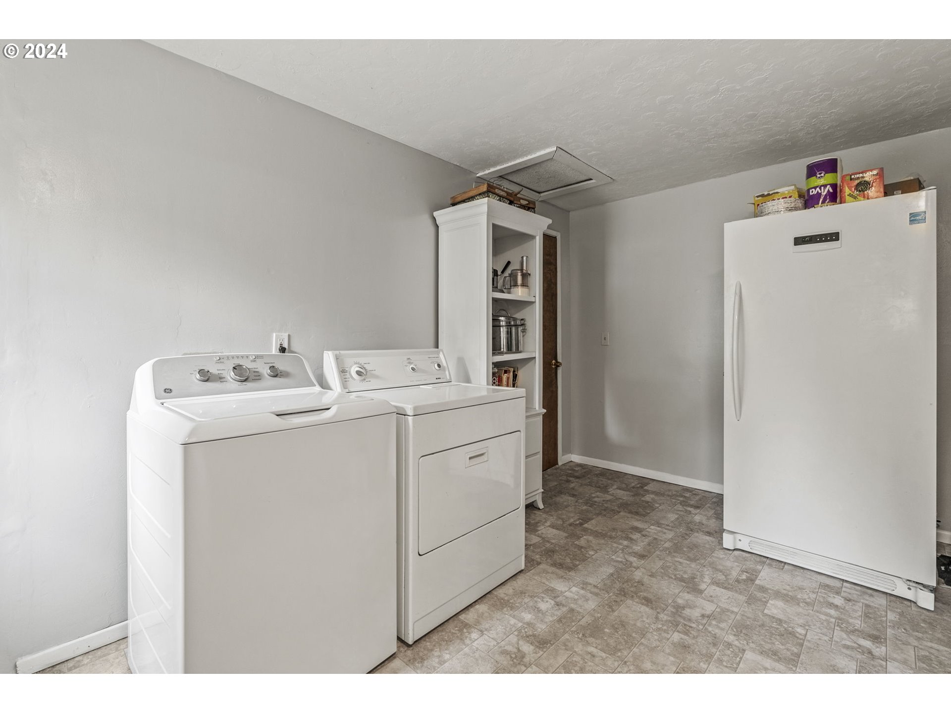 460 Ross Road Kelso, WA 98626 - Photo 15 of 39 Gallery Image 15