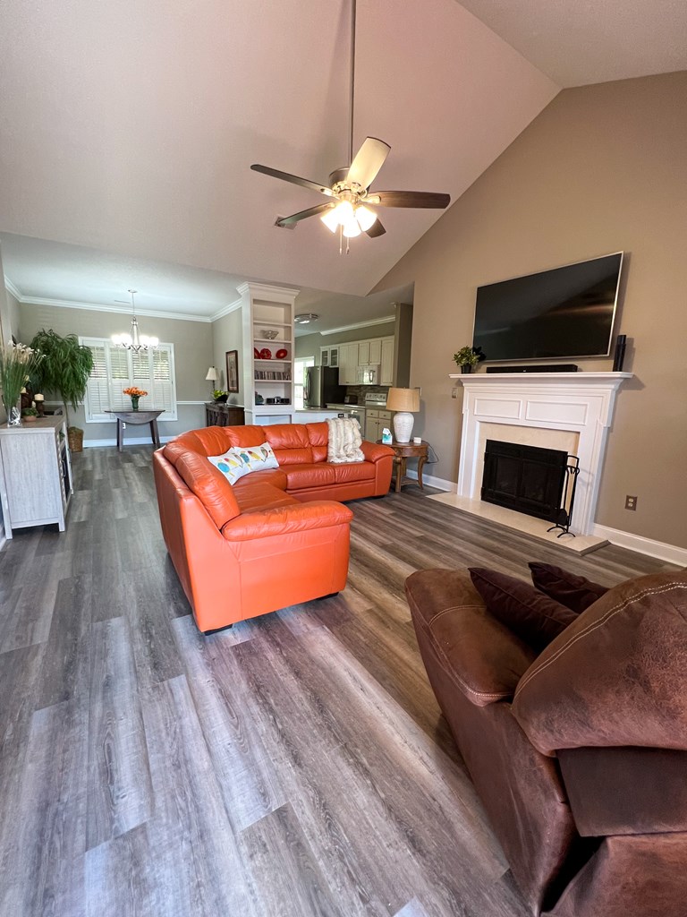 134 Ridgewood Circle Greenwood, SC 29649 - Photo 4 of 24 Gallery Image 4