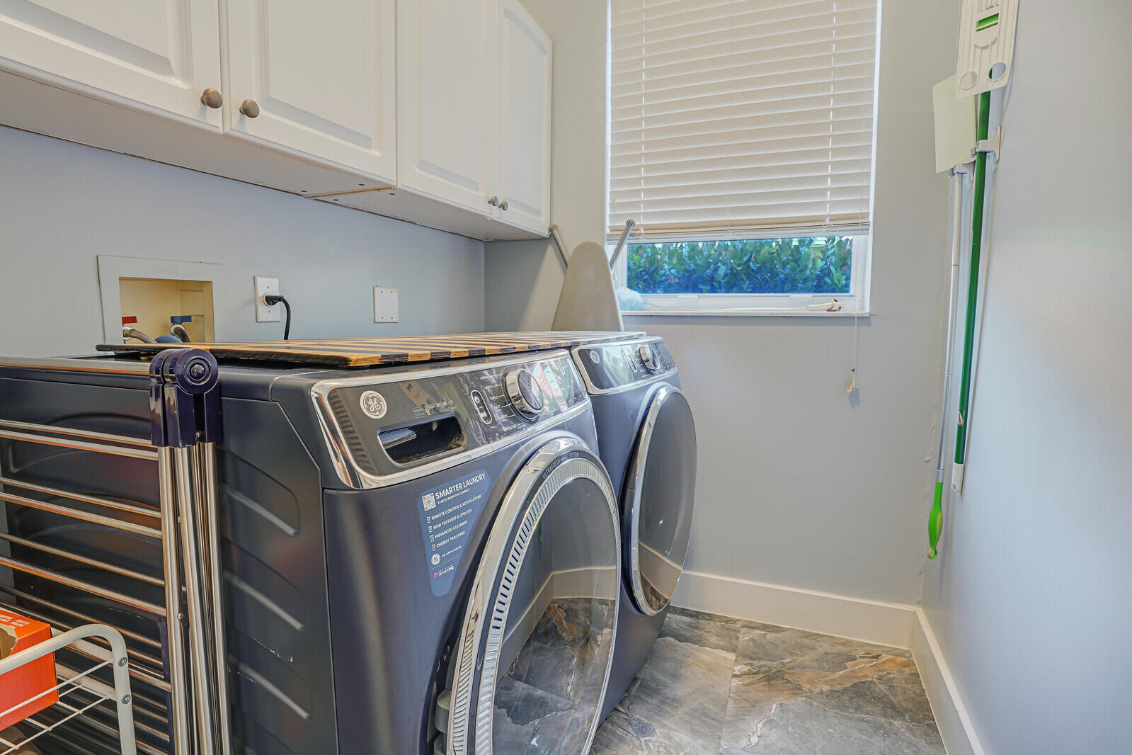 403 Mangrove Point Jupiter, FL 33458 - Photo 21 of 51 a utility room with dryer and washer