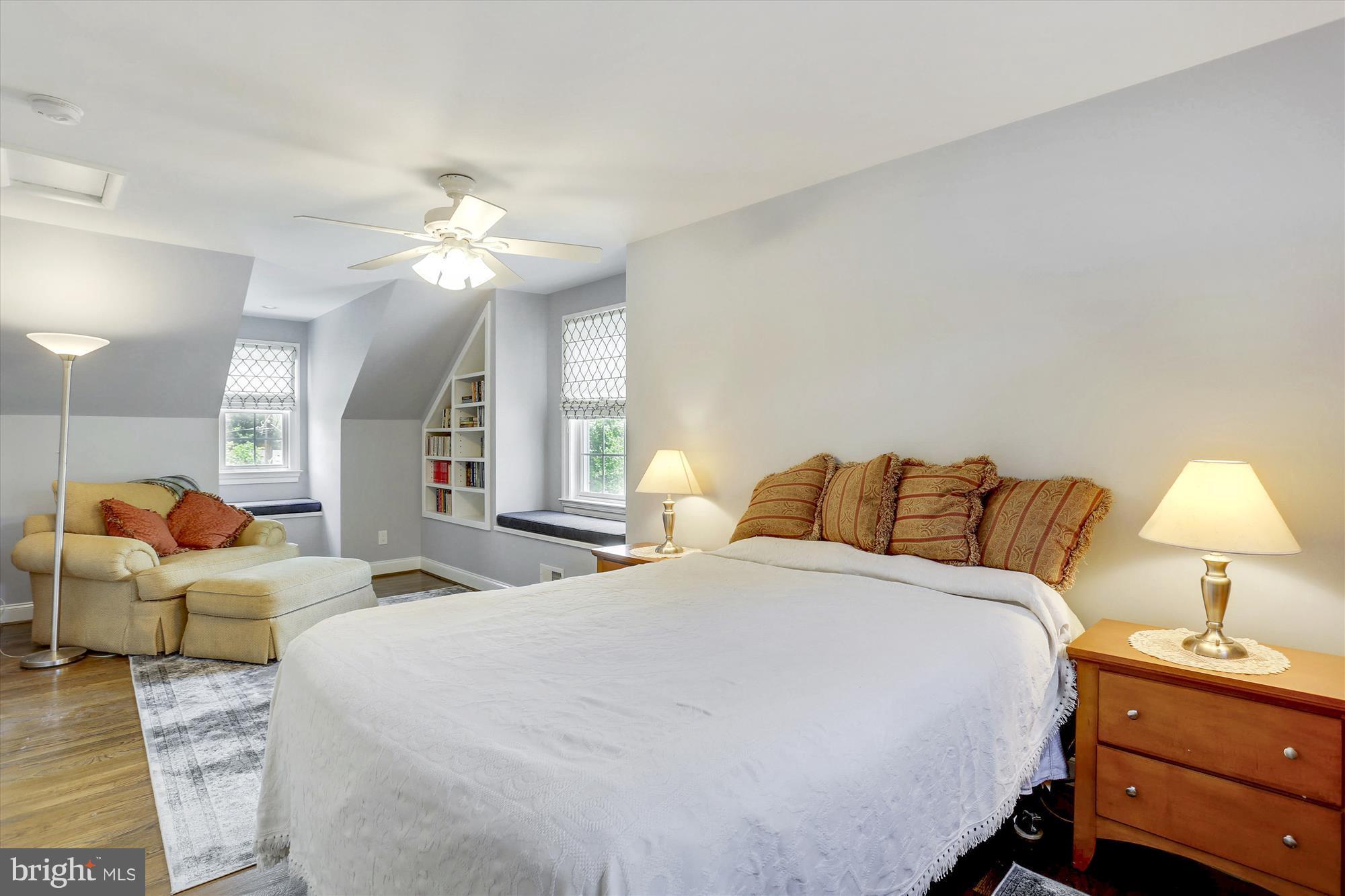 5611 Ogden Road Bethesda, MD 20816 - Photo 20 of 27 Third Floor Bedroom