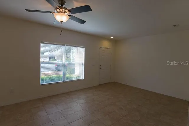 $2,100 | 15810 Fishhawk View Drive, Lithia, FL 33547