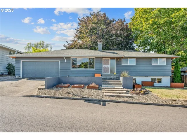 $589,000 | 3247 Northeast 135th Avenue, Portland, OR 97230