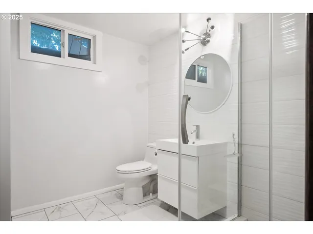 $589,000 | 3247 Northeast 135th Avenue, Portland, OR 97230