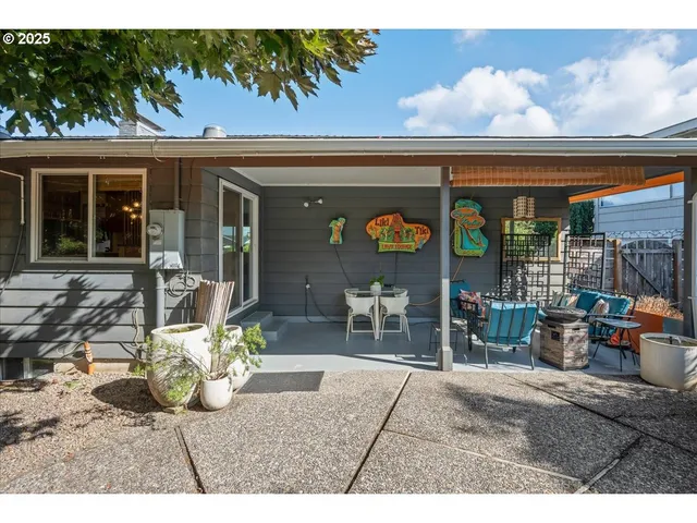 $589,000 | 3247 Northeast 135th Avenue, Portland, OR 97230