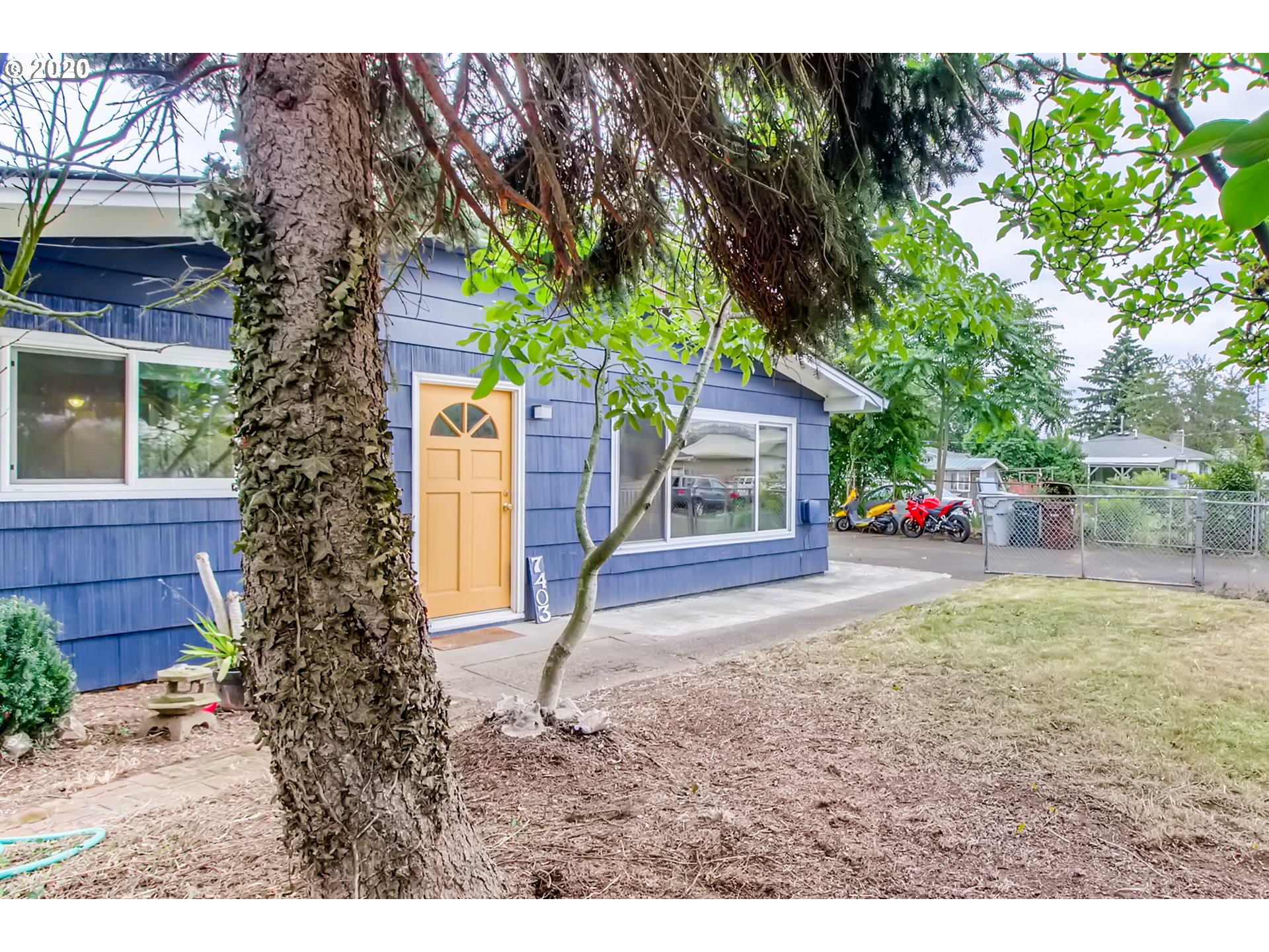 7403 Southeast Luther Road Portland, OR 97206 - Photo 2 of 21 Gallery Image 2
