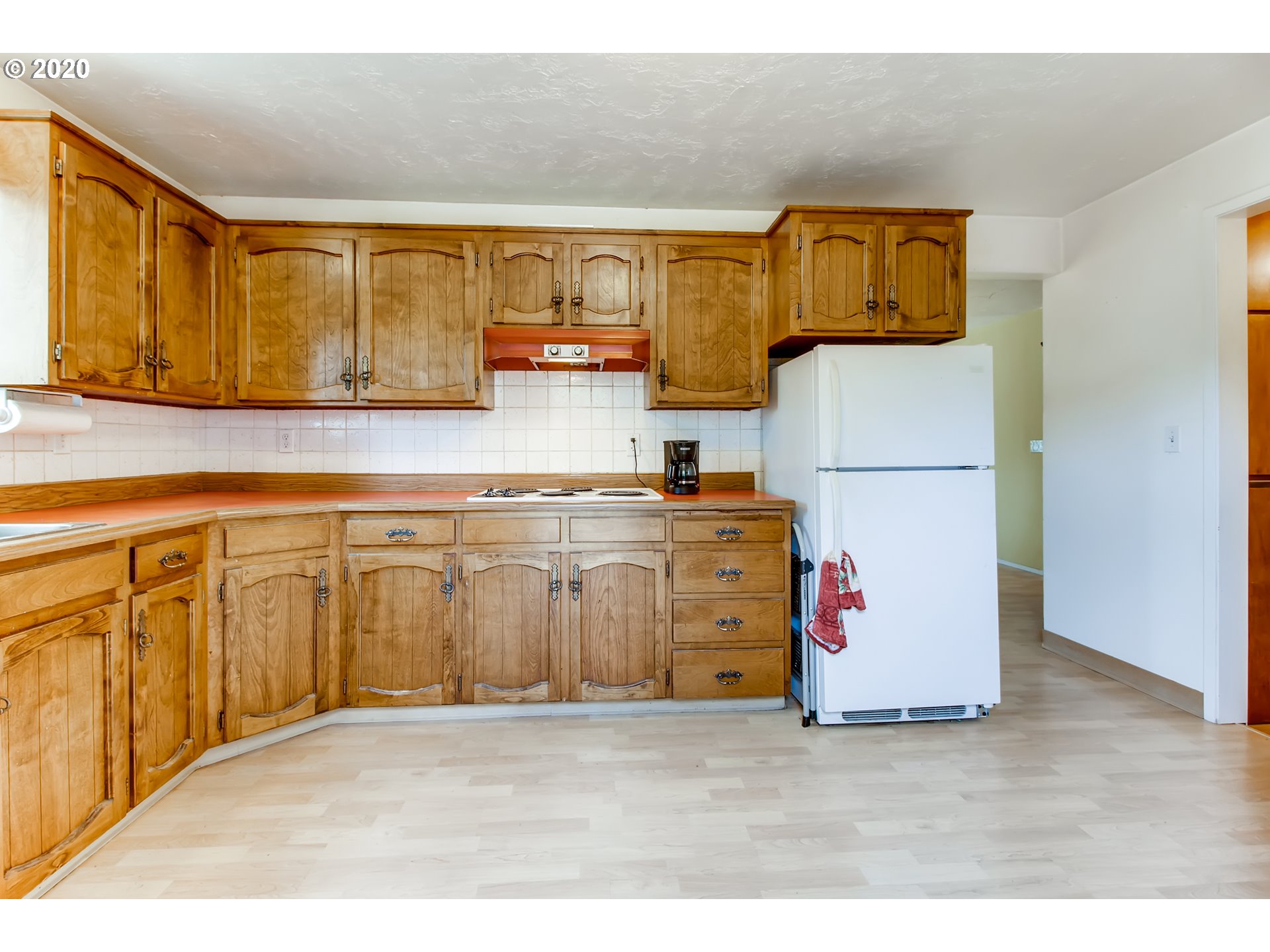 7403 Southeast Luther Road Portland, OR 97206 - Photo 13 of 21 Gallery Image 13