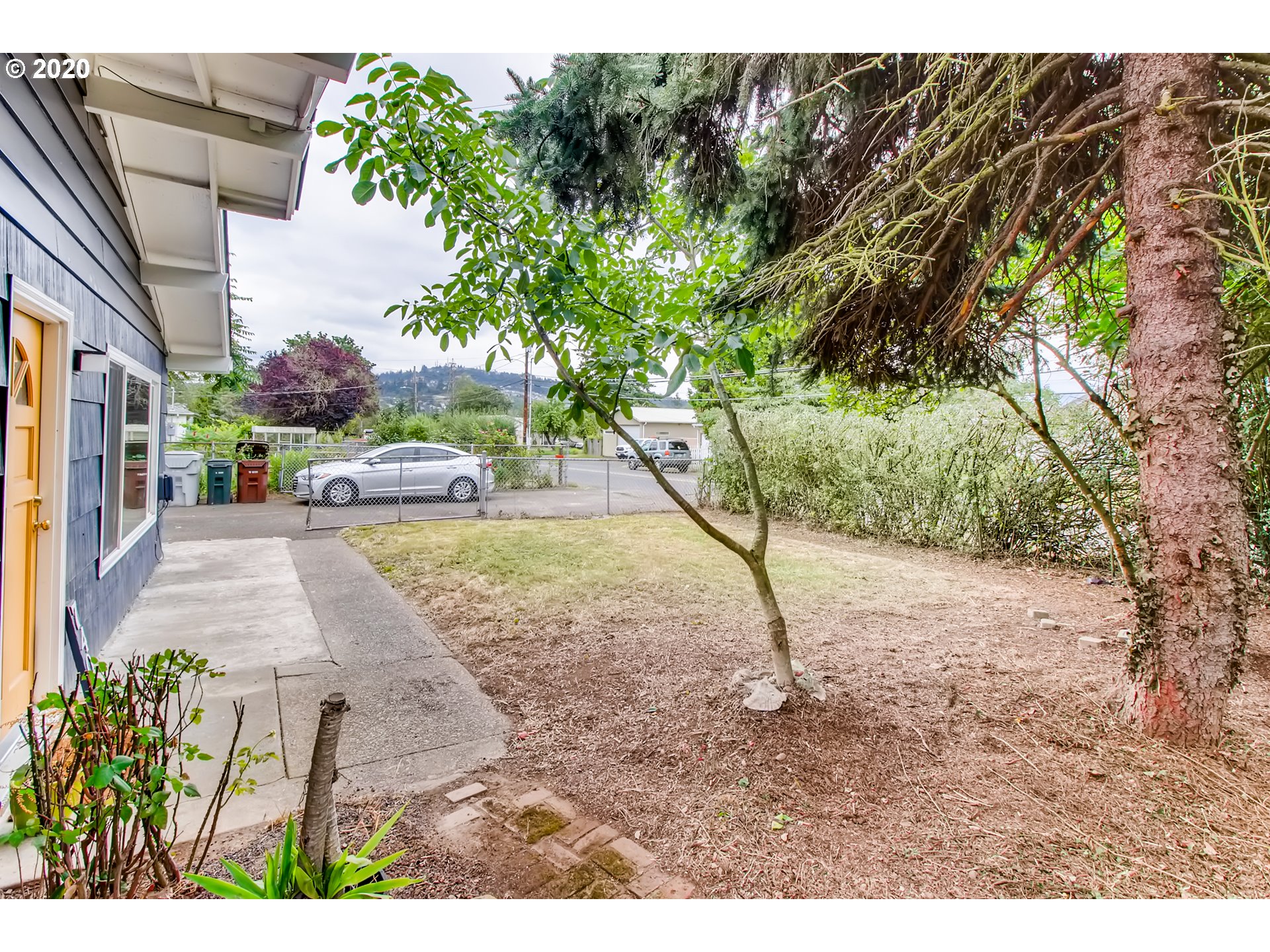 7403 Southeast Luther Road Portland, OR 97206 - Photo 6 of 21 Gallery Image 6