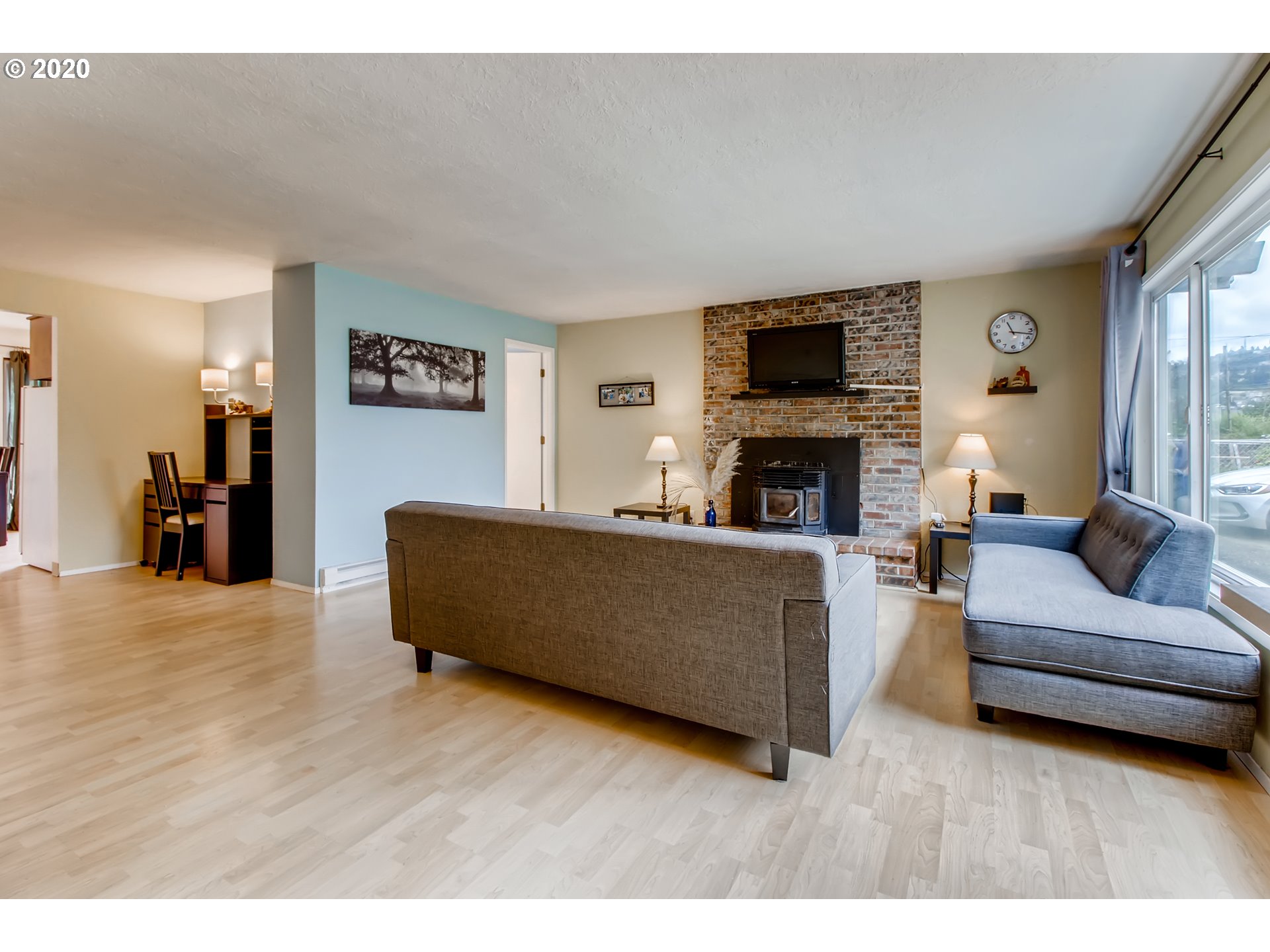 7403 Southeast Luther Road Portland, OR 97206 - Photo 8 of 21 Gallery Image 8