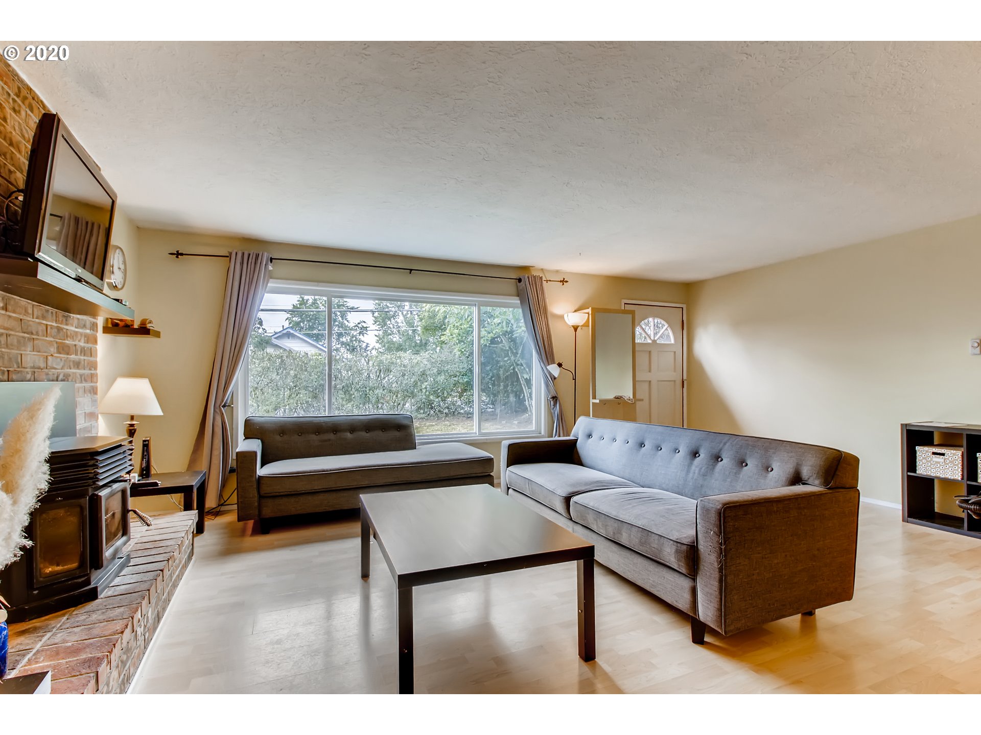 7403 Southeast Luther Road Portland, OR 97206 - Photo 9 of 21 Gallery Image 9