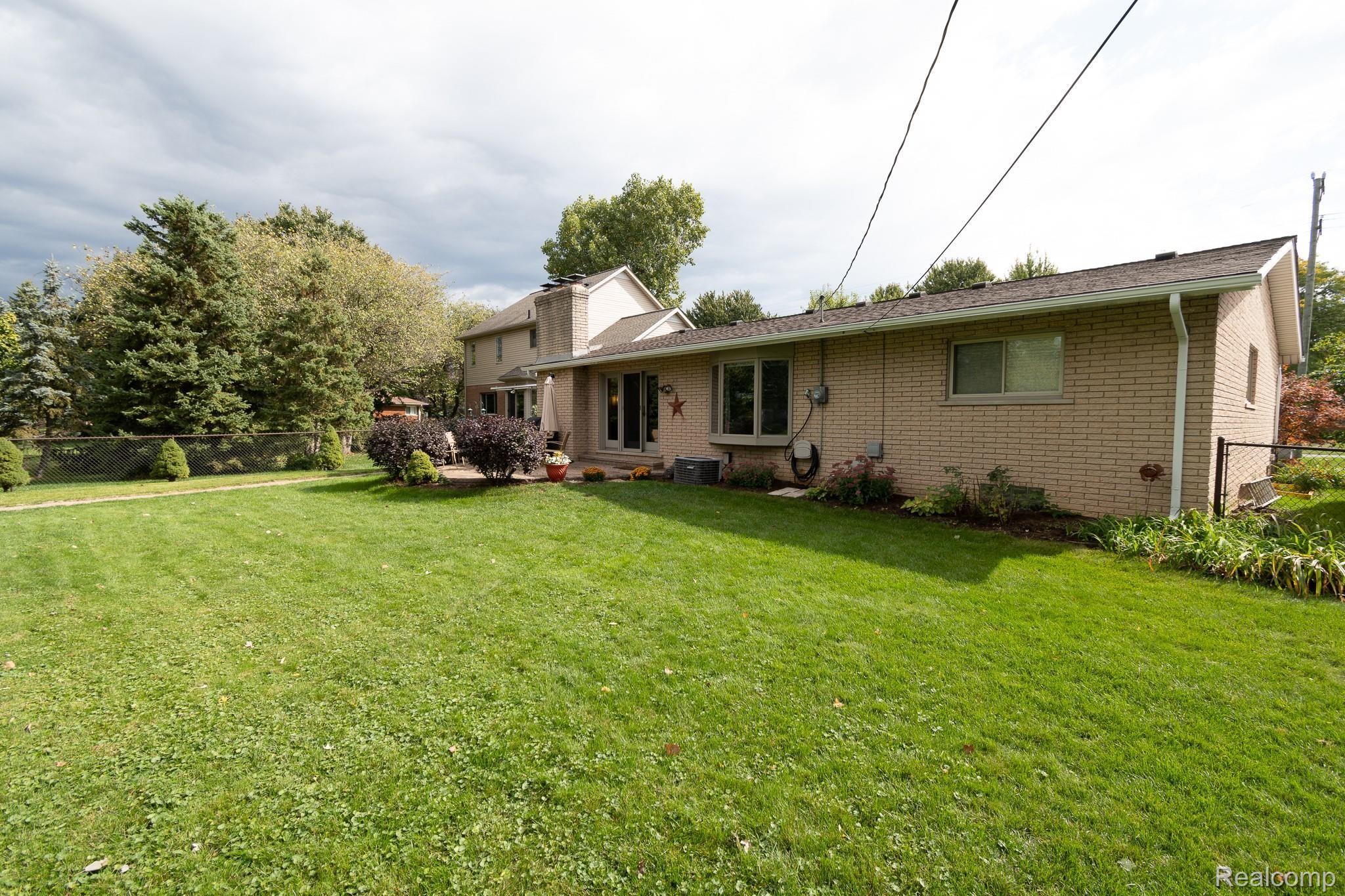 33929 Mulvey Road Fraser, MI 48026 - Photo 26 of 29 DSC_1352.jpg