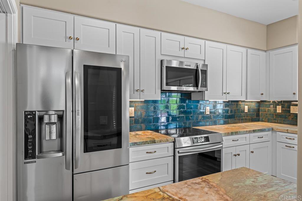 4970 Lamia Way Oceanside, CA 92056 - Photo 15 of 51