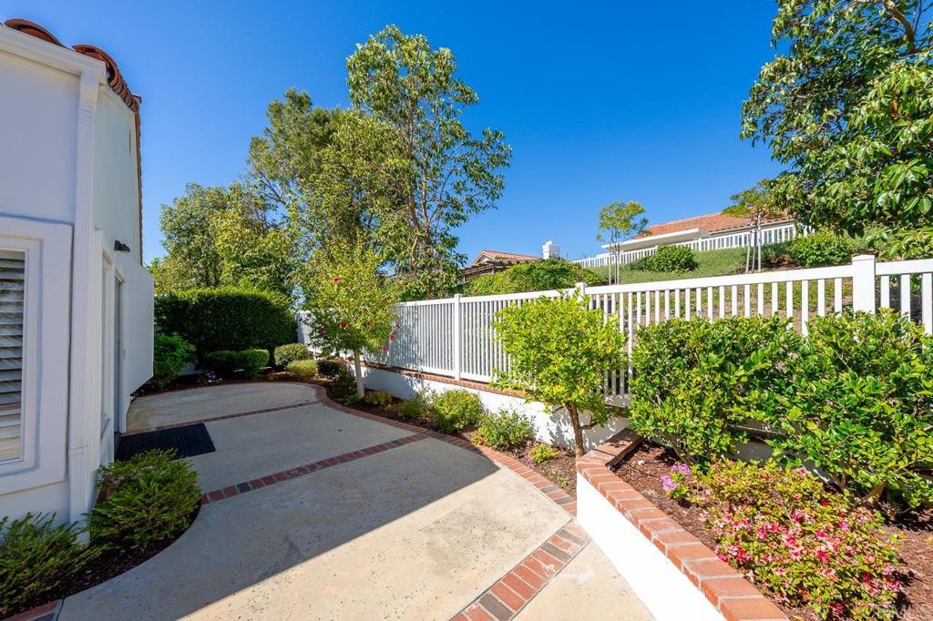 4970 Lamia Way Oceanside, CA 92056 - Photo 35 of 51