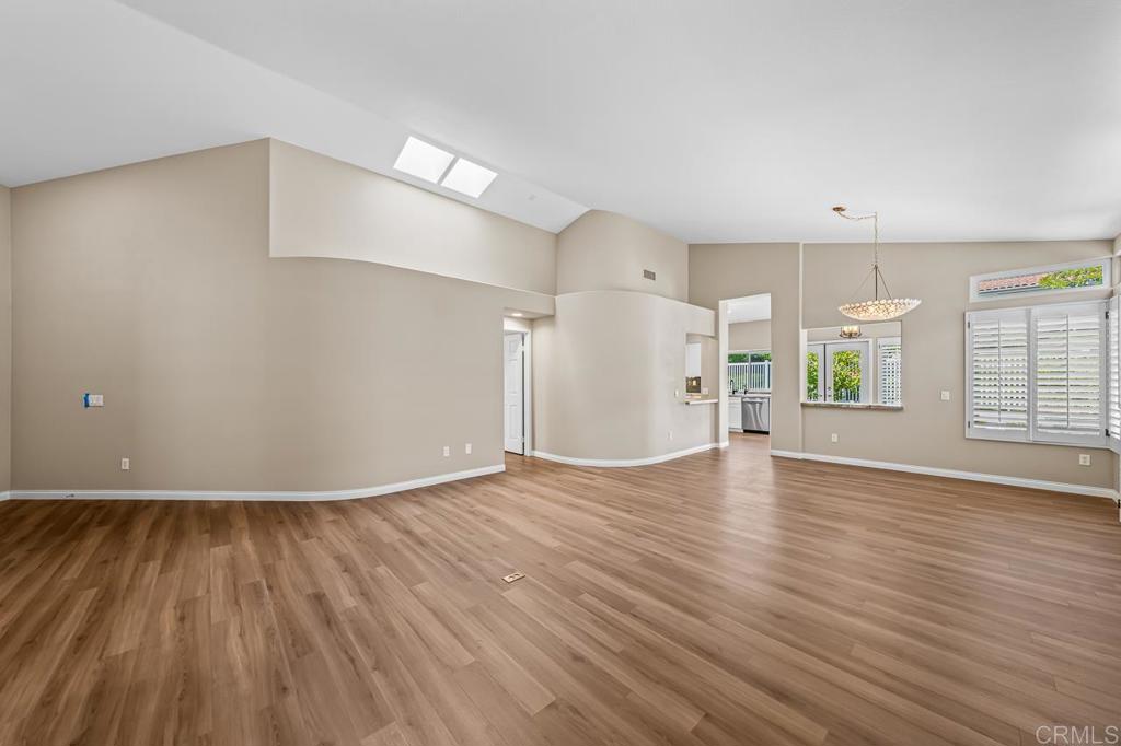 4970 Lamia Way Oceanside, CA 92056 - Photo 6 of 51 Living Room