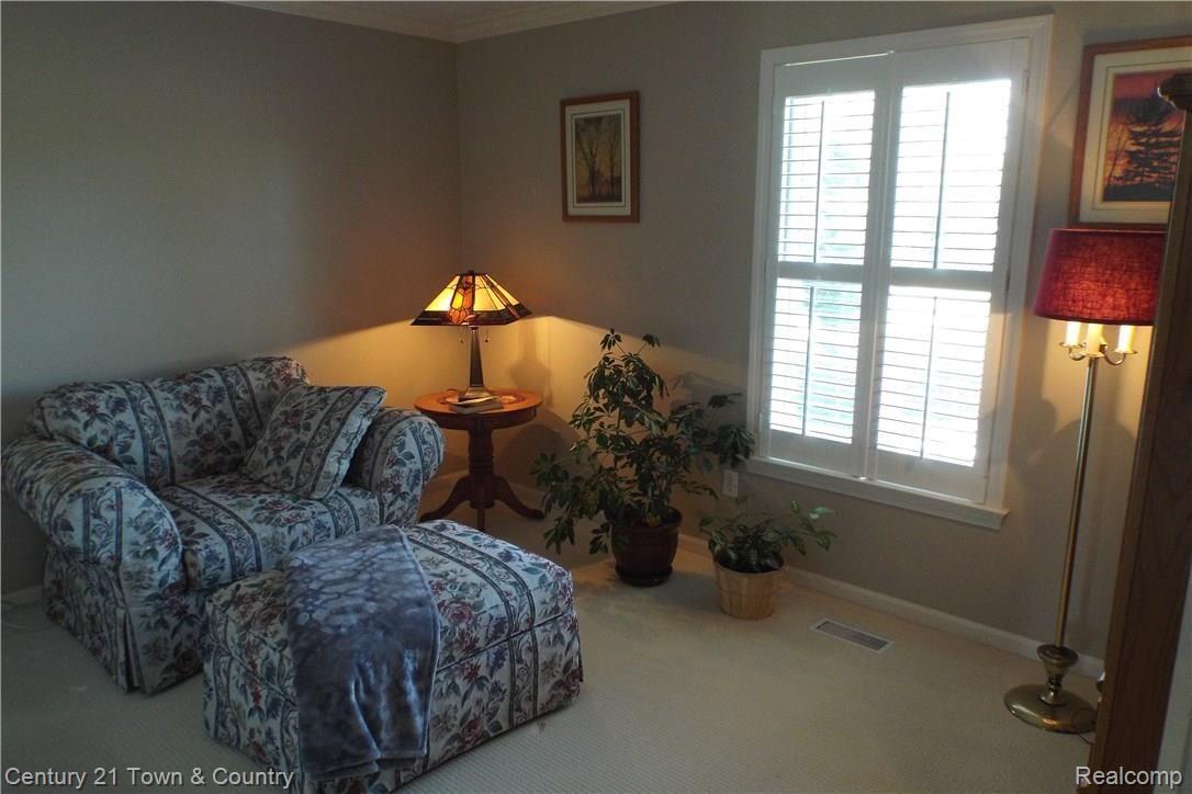 6384 Perry Road Grand Blanc, MI 48439 - Photo 21 of 77 First bedroom 12 x 10 with plenty of closet space.