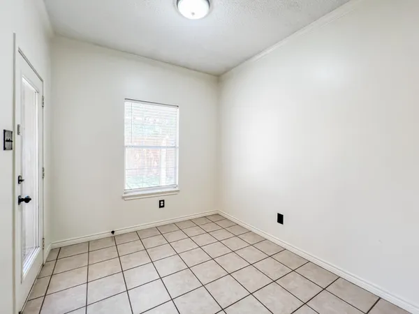 $2,350 | 5506 100th Street, Lubbock, TX 79424
