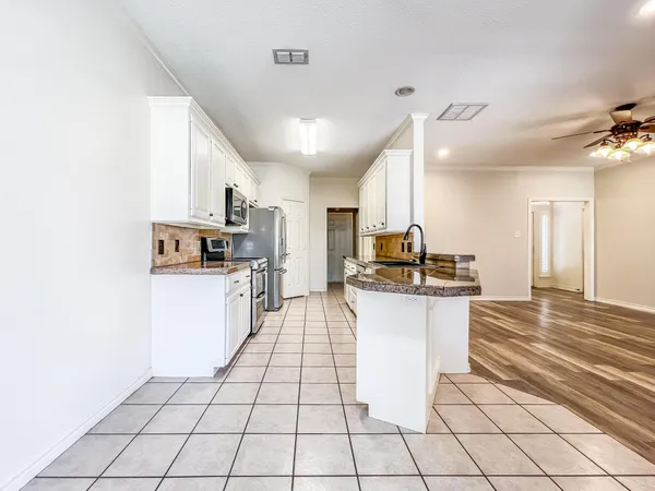 $2,350 | 5506 100th Street, Lubbock, TX 79424