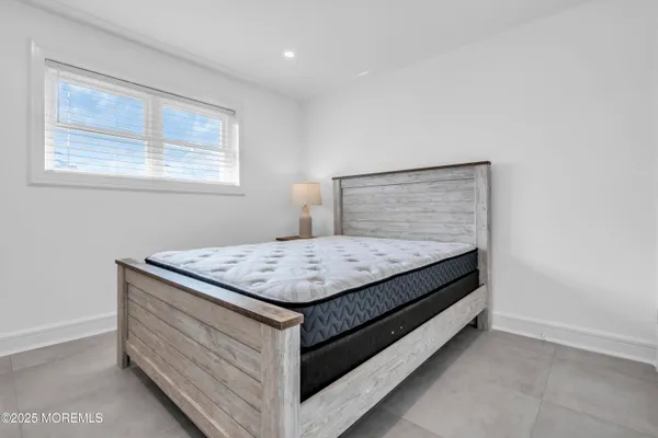 $1,950 | 548 Ocean Boulevard, Unit 12, Long Branch, NJ 07740