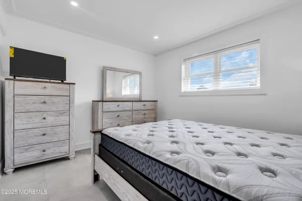 $1,950 | 548 Ocean Boulevard, Unit 12, Long Branch, NJ 07740